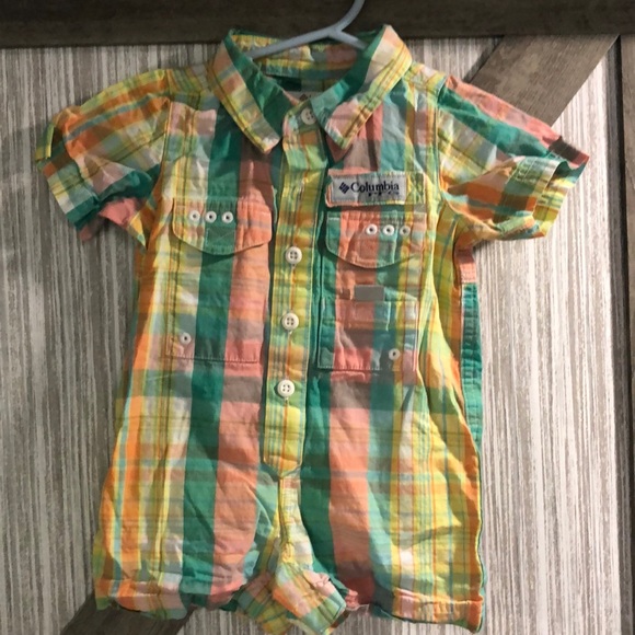 Columbia pfg shorts one piece outfit - Picture 3 of 7